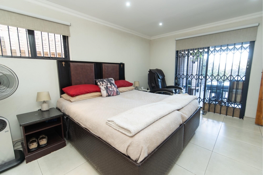 6 Bedroom Property for Sale in Lovemore Heights Estate Eastern Cape